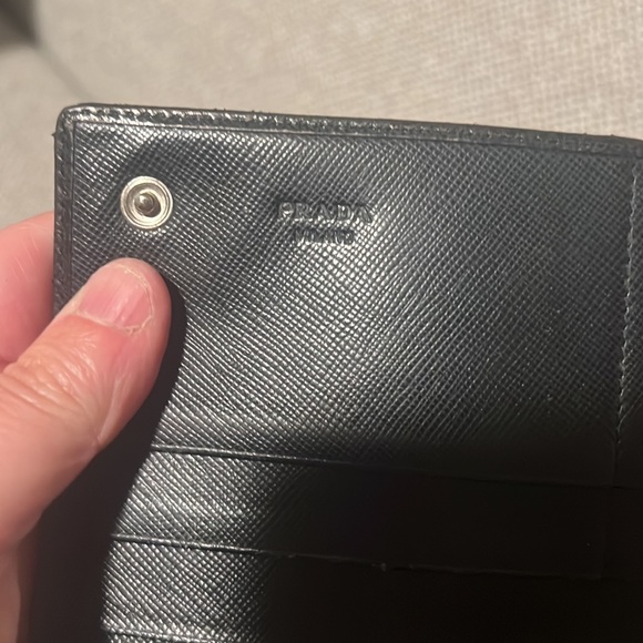 **UNDER CONSTRUCTION** GUC Prada Black Saffiano Leather Double Snap Wallet - Picture 14 of 16